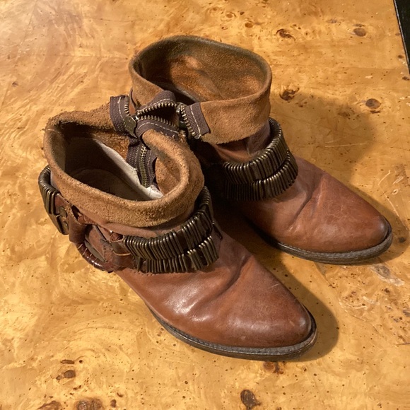 Freebird Eve Harness Boot - Picture 1 of 7